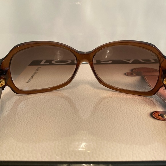 Louis Vuitton • “Ursula Strass Speckled” Sunglasses - Picture 14 of 17